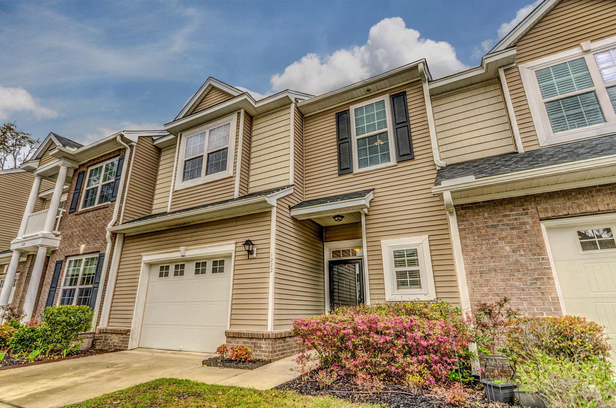 1222 Circle Oaks, Charleston SC 29492 Just Listed!